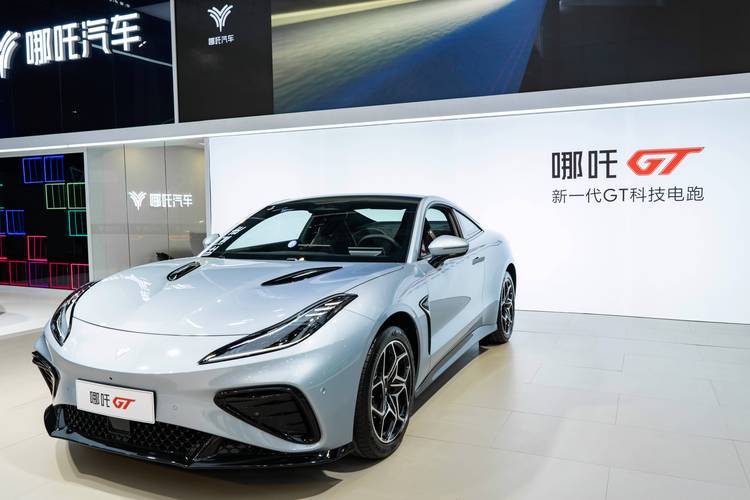 东莞茶山镇瑞扬达企业管理咨询哪吒汽车在智能汽车领域的表现，领途汽车在新能源汽车市场中的影响力