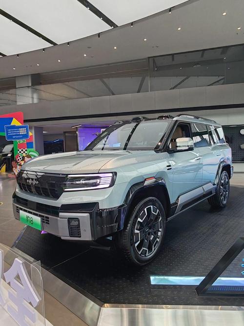 东莞茶山镇瑞扬达企业管理咨询比亚迪方程豹硬派越野的爆款，英菲尼迪35周年与你共成长